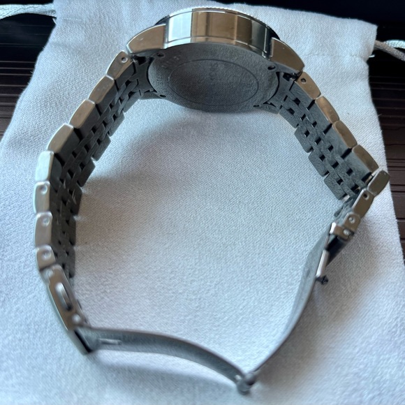 Michael Kors Chrome watch - Picture 2 of 3